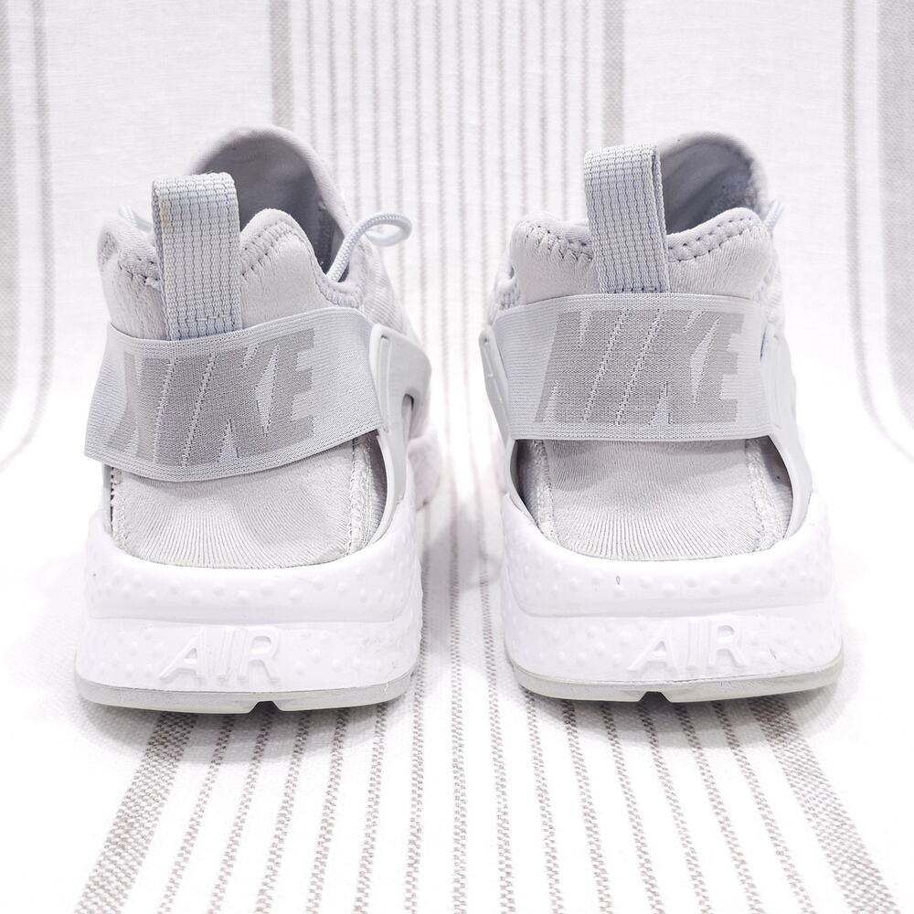 Nike White Athletic Running Shoes - Picture 6 of 13